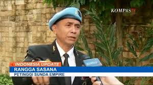 Kemudian turun temurun ke dinasti siliwangi, kemudian dinasti padjajaran, dan saat ini dinasti sunda kala yang dipimpin oleh kanjeng. Kata Bijak Sunda Empire Kataku