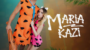 Stiefvater überzeugt verlassene Stieftochter, Halloween zu feiern und ihrem  Ex zu zeigen, wie viel Spaß sie haben kann