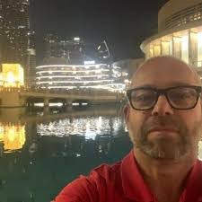 Kim Boon's Instagram, Twitter & Facebook