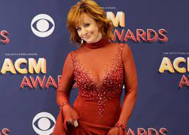 How Does Reba McEntire Feel About Getting Sexy for More Fans?