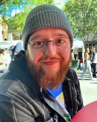 Justin Too's Instagram, Twitter & Facebook