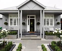 How To Create A Welcoming Front Garden House Exterior Facade House Weatherboard House