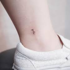 106 Tiny Discreet Tattoos For People Who Love Minimalism By Witty Button Discreet Tattoos Tattoos Tiny Tattoos For Girls