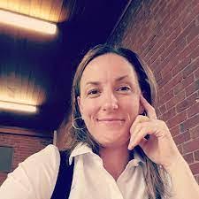 Melinda Nicholson's Instagram, Twitter & Facebook