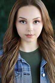 Savannah Lee MAY : Biography and movies