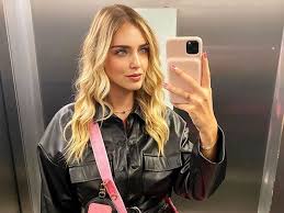 Discover the new nespresso x chiara ferragni limited edition collection. Chiara Ferragni Debuted Her Baby Bump In This Sold Out Top Who What Wear Uk