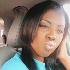 Telisa Smith (@DarkBrownlisa)