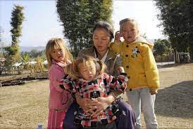Synonyms for brown include brunette, hazel, bay, umber, beige, brownish, buff, chestnut, fawn and mahogany. Why Can T South East Asians Have Natural Blonde Hair Quora
