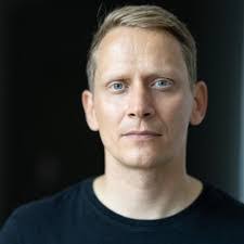 Benjamin Lander's Instagram, Twitter & Facebook