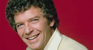 Before he played Mike Brady