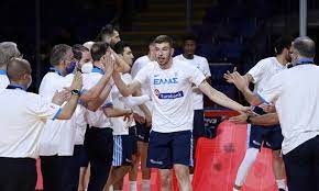 Άουντα 13 (7/7 βολές), μπάλβιν 6 (9 ριμπάουντ), μπόχατσικ 25 ελλαδα (σκουρτόπουλος): Rgqanvahced92m