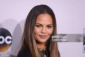 Actresses Dani Thorne and Bella Thorne attend the 2016 American Music...  News Photo