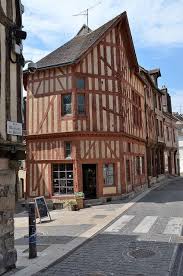 Joigny Yonne Maison De L Arbre De Jesse Explore 07 09 13 House Styles House France Travel