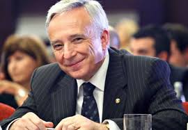 Mugur isarescu has been listed as a noteworthy bank executive by marquis who's. Mugur IsÄƒrescu IncaseazÄƒ O Avere Pentru FuncÈ›ia De La Bnr A ObÅ£inut In Anul 2017 Venituri De 787 206 Lei Saptamana Financiara