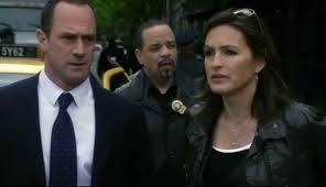 They soon discover that they may be dealing with a serial rapist, and the wrong man may be in prison for one of. All Things Law And Order Law Order Svu Shattered Recap Review