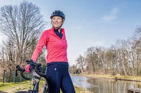 Minister van binnenlandse zaken annelies verlinden kondigde op 15 juli jl. Op De Koersfiets Met Annelies Verlinden Minister Van Binnen Het Belang Van Limburg Mobile