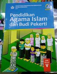 Itu ada tulisannya ada di halaman 50lain kali buka buku dulu. Pendidikan Agama Islam Dan Budi Pekerti Kelas 5 Halaman 20