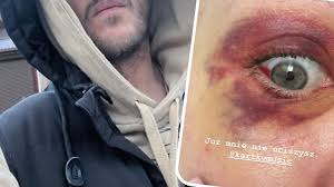 熟妻卑猥ドラマ エレベーターを降りたとたん不審者にしゃぶらされた熟女 義父にお仕置きされておもらし絶叫する嫁