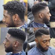 Lorsqu'on a la chance d'en avoir, les cheveux sont une partie de notre corps que l'on porte constamment, que ce soit au bureau ou dans son lit. 200 Idees De Coupe Afro Homme Teinture En 2021 Coupe Afro Homme Teinture Coupe Afro Homme Afro Hommes