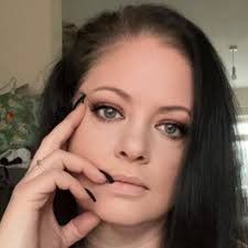 Looking for a reliable local firm who can come and clean out gutters for me.