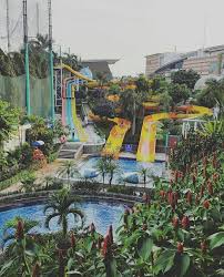Anjuk ladang buka jam berapa / april 2021 vechanch. Kolam Renang Pondok Indah Wahana Air Yang Lengkap Dengan Pusat Perbelanjaan Travelpiknik