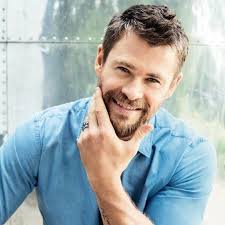 Chris hemsworth just didn't want to wear the thor wig anymore. Thor Ragnarok Haircut Chris Hemsworth Hairstyle Chris Hemsworth Hairstyle Hemsworth