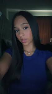 Lasheena Eades's Instagram, Twitter & Facebook