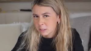 Fans concerned about Hawk Tuah girl after they notice detail