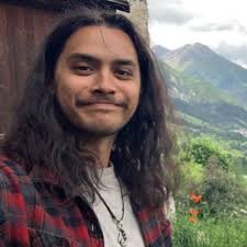 Austin Calhoun (@austincalhoun13)