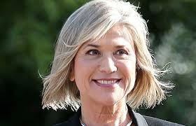 Julia Otero regresa puntualmente a 'Julia en la onda' y levanta admiración:  “Estar o no estar en la radio es la medida de mi tiempo”