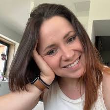 babas ☀️ (@emma_bas)