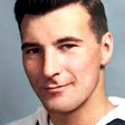 Russell Auger's Instagram, Twitter & Facebook