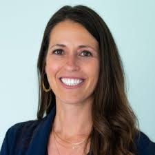 Polly Howard's Instagram, Twitter & Facebook