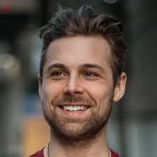 Derek Jacob's Instagram, Twitter & Facebook