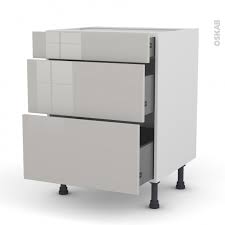 Vous trouverez également de nombreuses solutions qui combinent des cases ouvertes à des modules fermés ou à tiroirs pour plus de flexibilité. Meuble De Cuisine Casserolier Ivia Gris 3 Tiroirs L60 X H70 X P58 Cm Oskab
