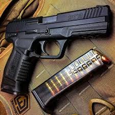 Sarsilmaz St 9 Duzce Kalibre 45 Auto Sarjor Kapasitesi 14 1 Govde Malzeme Ve Kaplama Polimer Ve Siyah Polimer Kapak Malzeme V Pistol Guns Hand Guns