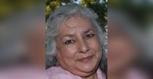 Linda Suniga's Instagram, Twitter & Facebook