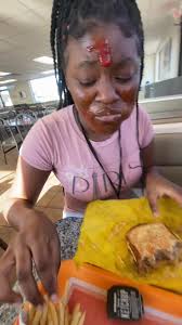 Lady Asked for Hit Sauce But Git Ketchup