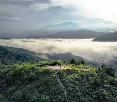 Kota ini juga merupakan pusat pemerintahan untuk pantai barat negeri sabah. 7 Day Hikes In Sabah Updated Borneo Top Peak Travel Blog