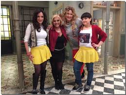 Me dolió mucho, tuve que tomar antidepresivos la cantante de música tropical hizo referencia a la polémica que inició en 2019 con la hija del conductor jorge rial. Gladys La Bomba Tucumana En Educando A Nina Adelanto Capitulo 04 08 16 Fotos Resumen El Bazar Del Espectaculo