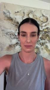 Tracy Sadler's Instagram, Twitter & Facebook