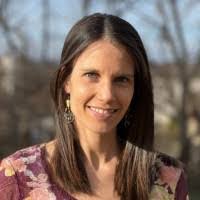 Kimberly Farrell's Instagram, Twitter & Facebook