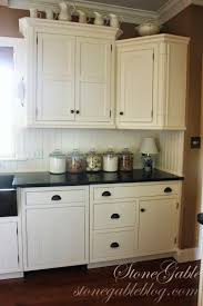 10 elements of a farmhouse kitchen