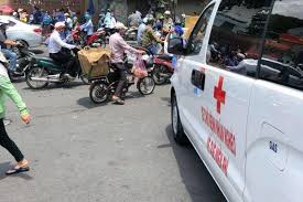 Ông đoàn ngọc hải nguyên là phó chủ tịch ủy ban nhân dân quận 1 tp.hồ chí minh. Ong Ä'oan Ngá»c Háº£i Mua Xe Cá»©u ThÆ°Æ¡ng Chá»Ÿ Bá»‡nh Nhan Ngheo Vá» Que Vietnamnet