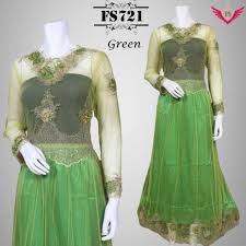 Mendesain baju untuk boneka barbie dan boneka puteri indonesia, bahan bajunya dari tisu dan diwarnai memakai spidol warna warni. Gaun Pesta Kebaya Modern Barbie Tile Fs721 Fika Shop