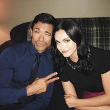 Riverdale casts mark consuelos as veronica's dad. Riverdale S Camila Mendes Posted A Throwback Of Her Tv Dad Mark Consuelos Teen Vogue