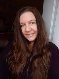 Hello! I'm Kalista Roling. I'm currently located in Joliet, IL and I am a  full-time choreographer, and I perform as well when I have the time. I  regularly work with the Joliet