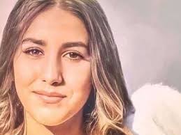 Emma Barron's Instagram, Twitter & Facebook