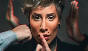 Sesc Taubaté e Unitau celebram com show de Luana Camarah