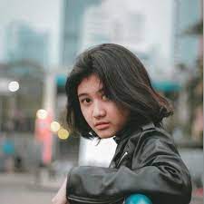 Amel kebanjiran rejeki dengan undangan tampil di televisi karena viral mirip nike ardila. Wpbqlgbvw9pqvm